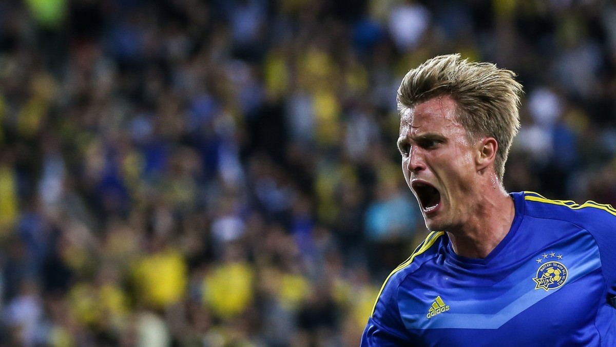 Moment of Triumph: Schoenfeld's first goal from a different perspective ...